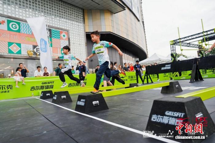 在实时赛程、比分、积分一手掌握方面，世界杯直播提供贴心周到的支持。 - 世界杯直播